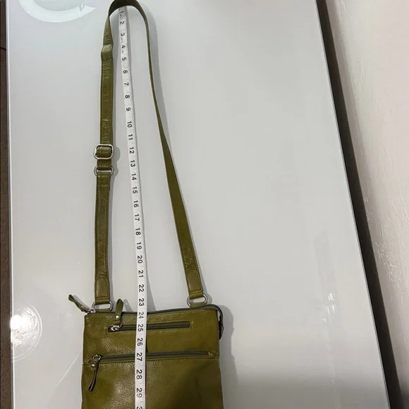 Osgoode Marley olive leather crossbody bag w tons of storage